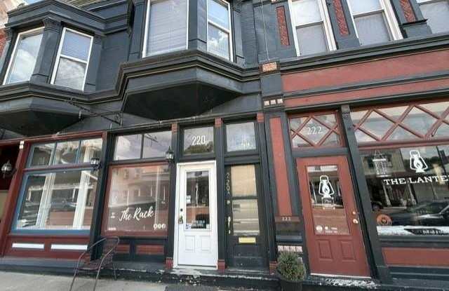 218 W Saint Louis Street