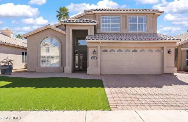 9331 E Wood Drive