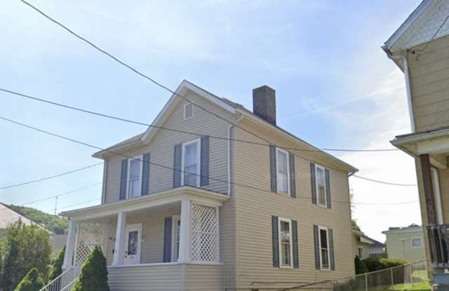 323 Duff Ave