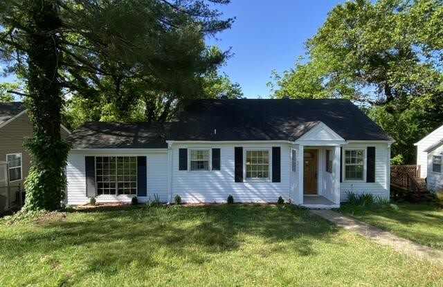 3818 Kingwood Cir