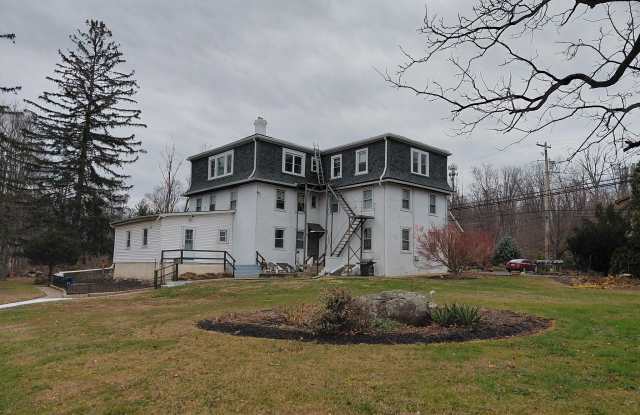 2220 OLD BETHLEHEM Pike unit: B