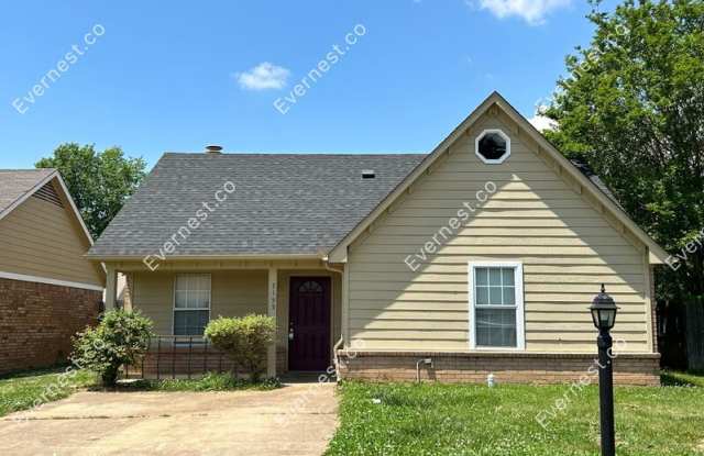 7155 Hampton Dr