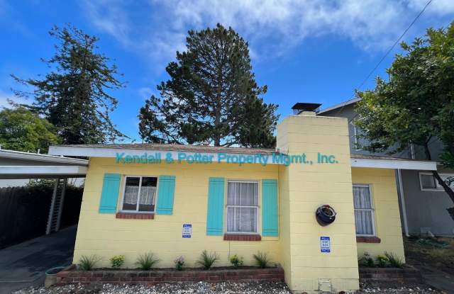 Adorable Aptos 2 bedroom, 1.5 bath beach cottage just a short distance to beach, restaurants, Ice cream and Hwy1. photos photos