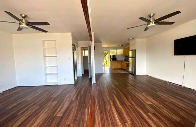 Emerson Court, Punchbowl Makiki 2 bedroom 1 ba 1 parking pet negotiable 20 lbs less