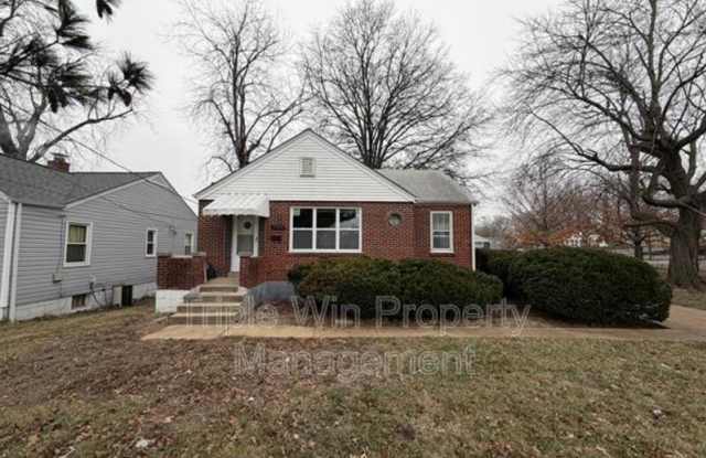 Photo of 6206 Evergreen Blvd