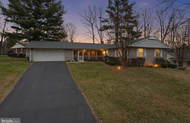 Photo of 14017 BROOMALL Lane