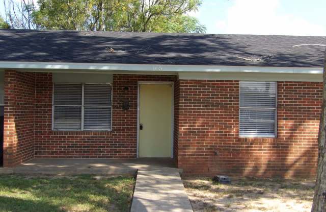 Kinston Apartment, Kinston, AL - 165 Pierce Street, Kinston, AL 36453