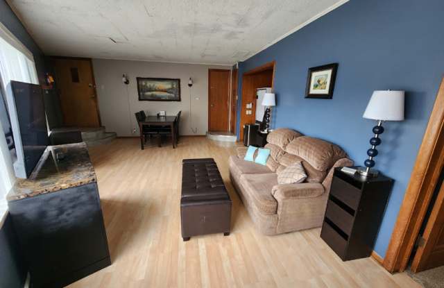 970 17th Avenue Southwest - 1