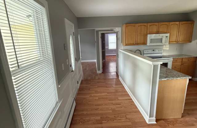 20 Hough ST - First Floor