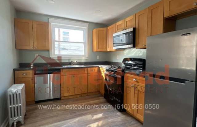 3 Bedroom Home in Upper Darby!