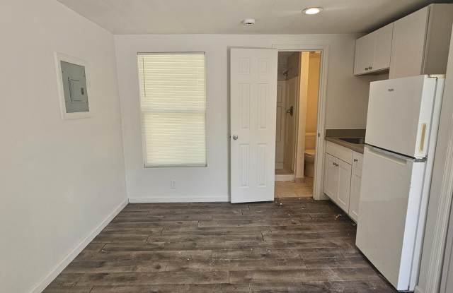 4748 Us Highway 17 unit: 13