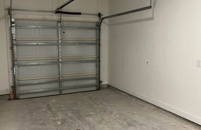 818 Fairview Drive - 3