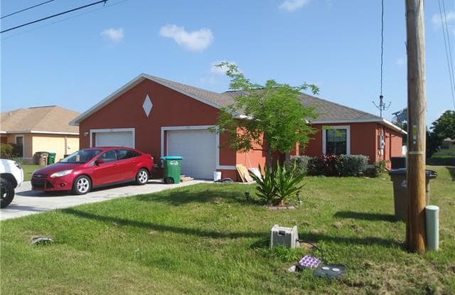 713 SE 7th ST - 713 SE 7th St, Cape Coral, FL 33990