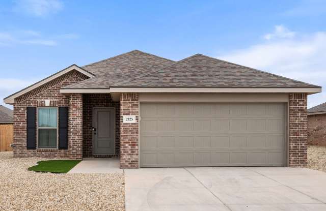 Modern 3BR Retreat Near TTU | Stylish Fully Furnished Home with Spacious Backyard