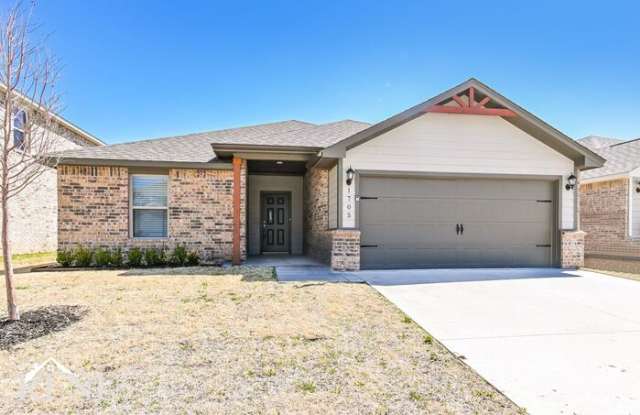 1705 Burgundy Dr