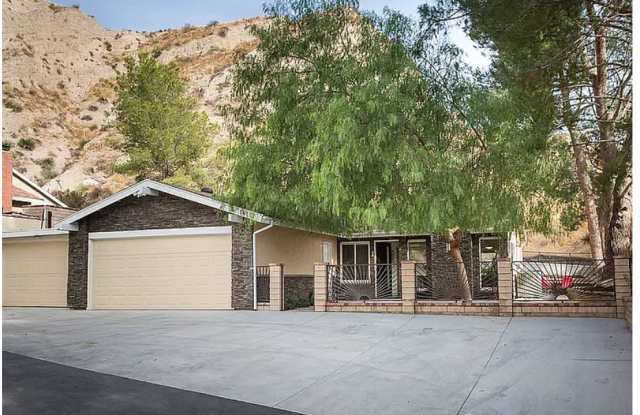 14757 Calla Lily Court
