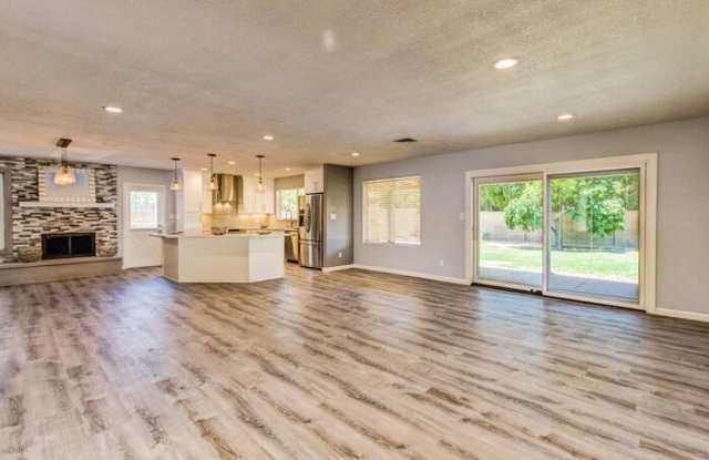 11112 North 106th Street