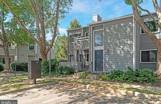 Photo of 1964-B VILLARIDGE Drive