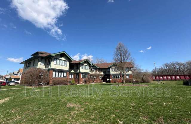 3510 E Fall Creek Parkway North Dr