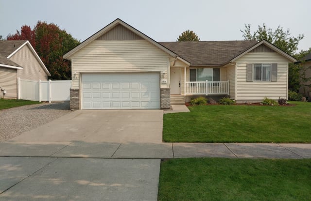 2806 Ivy Lane - 2806 North Ivy Lane Street, Post Falls, ID 83854