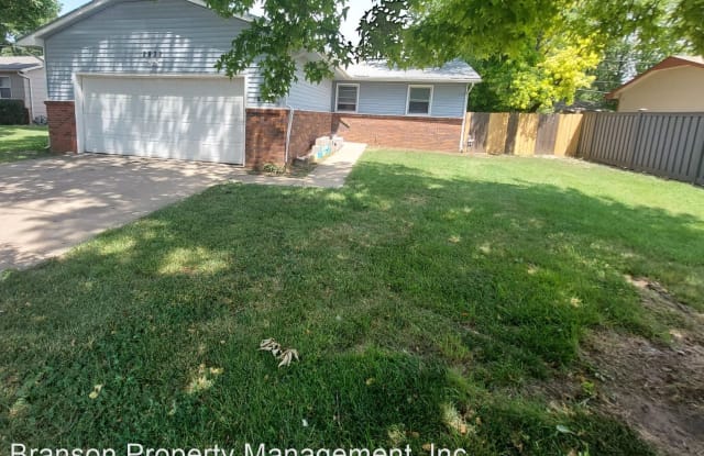 2832 S. Chase - 2832 Sunnybrook, Wichita, KS 67217