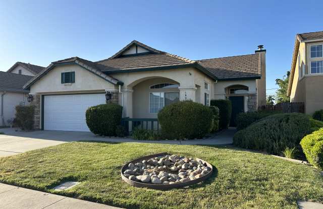 1821 Bergthold St - 1821 Bergthold Street, Manteca, CA 95336