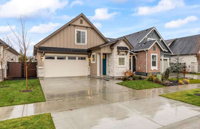 Photo of Luxury 3 bedroom house in Eagle for rent!