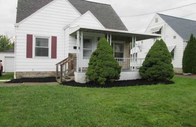 848 Lawrence Ave