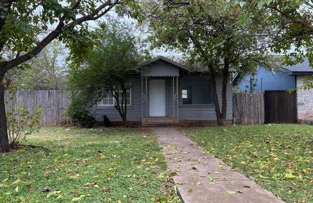 Photo of 2701 S 3rd Street