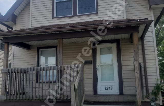 2019 South Ave - 2019 South Avenue, Toledo, OH 43609