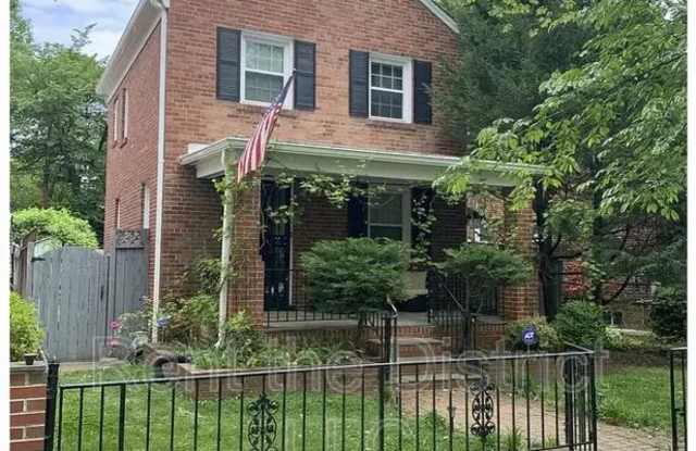 Photo of 3517 Alton Place NW