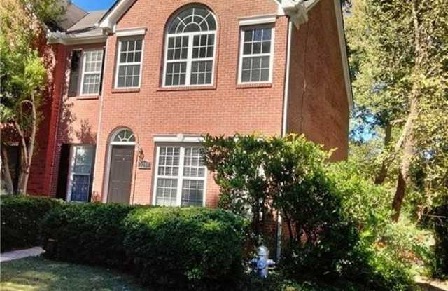 3299 Hampton Green Way