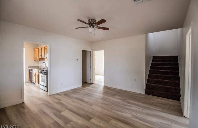 119 W Victory Road