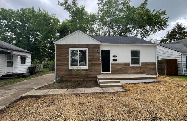 **REMODELED 2-BEDROOM HOUSE IN NORTH COLUMBUS!!**