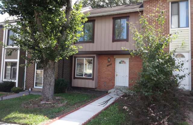 2829 CAMBRIDGE Drive