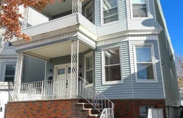 Photo of 250 Highland Ave