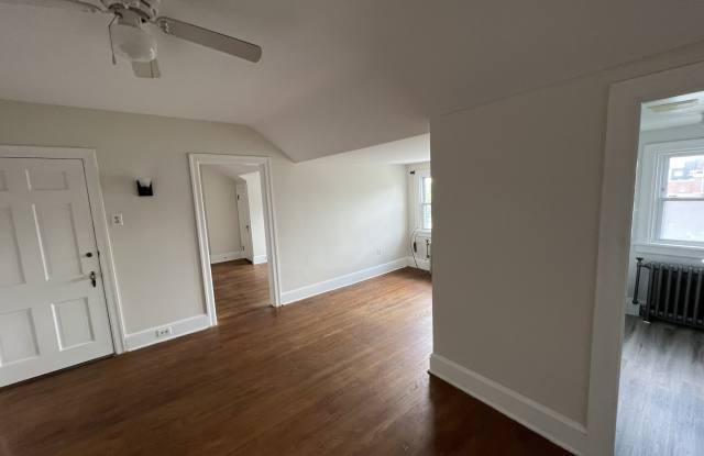 4 East North Avenue - 3S