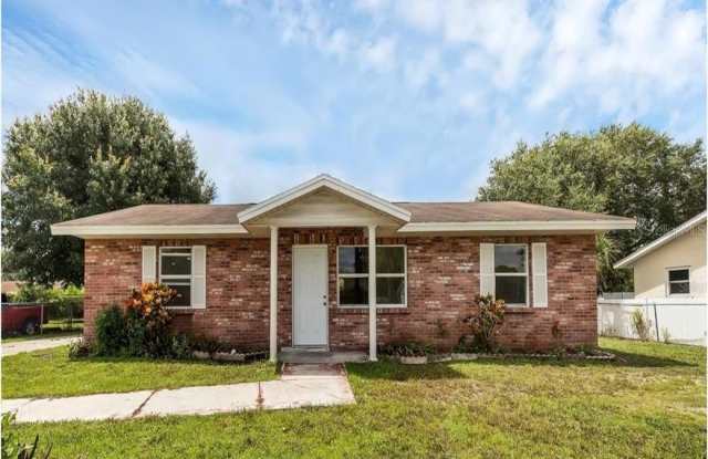 Photo of 2112 14TH AVENUE E