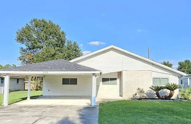 Spacious 3BR House in Bridge City