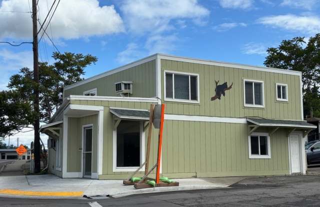 Photo of 133 NE Main St