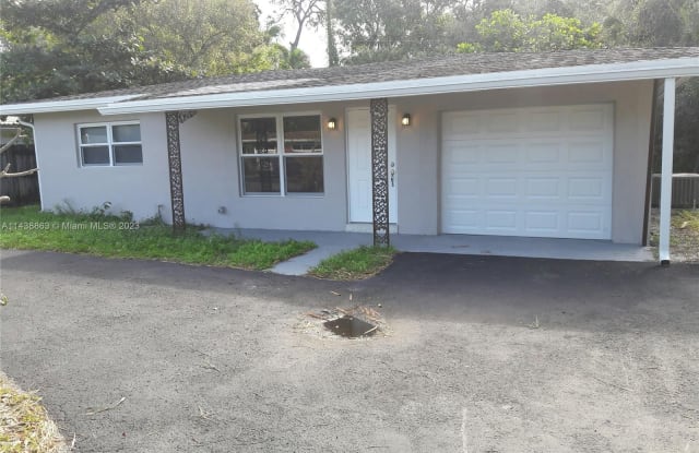 1608 SW 10th Ct - 1608 Southwest 10th Court, Fort Lauderdale, FL 33312