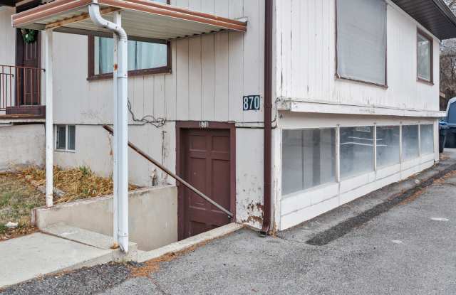 870 North  600 West