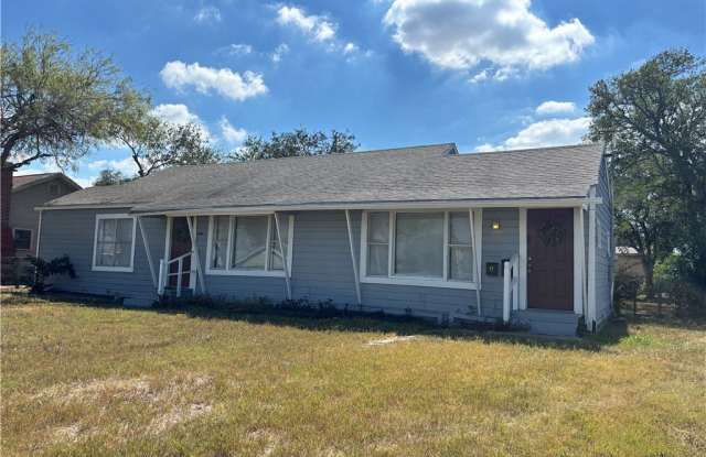 Photo of 629 W Nettie Avenue