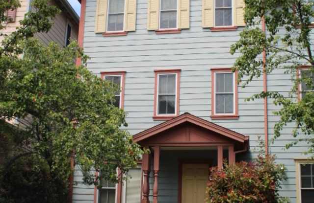 2027 TSUSHIMA ST HERCULES, CA 94547