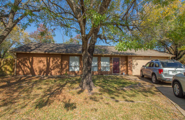 1503 Arctic Cir - 1503 Arctic Circle, College Station, TX 77840