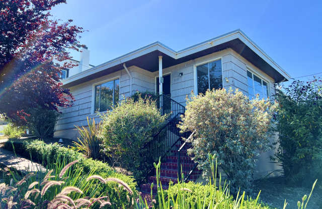 6131 Burlingame Avenue