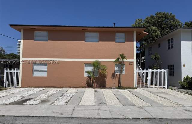 2645 SW 28th Ct