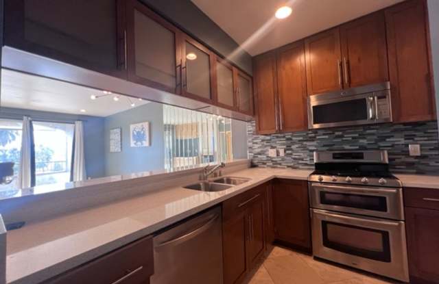 Beautiful two bedroom, two bath Condo In Long Beach