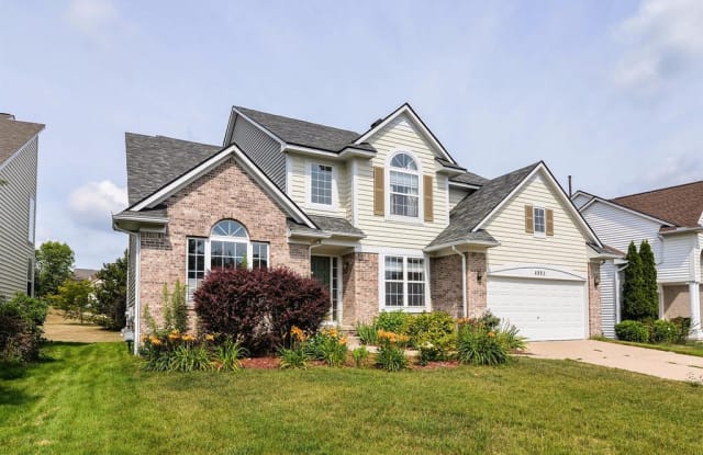 4993 S Ridgeside Cir - 4993 South Ridgeside Circle, Washtenaw County, MI 48105