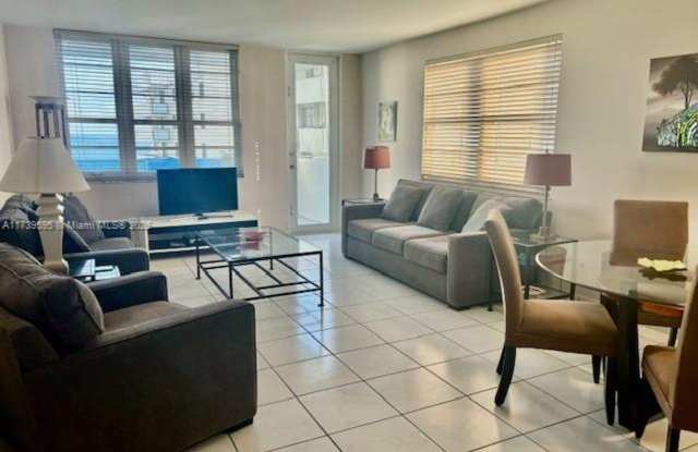 100 Lincoln Rd unit 821 (A11739595)